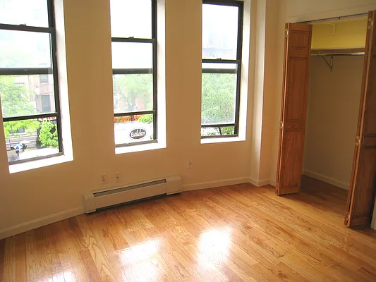 Rented by Arvik Group Real Estate | media 40