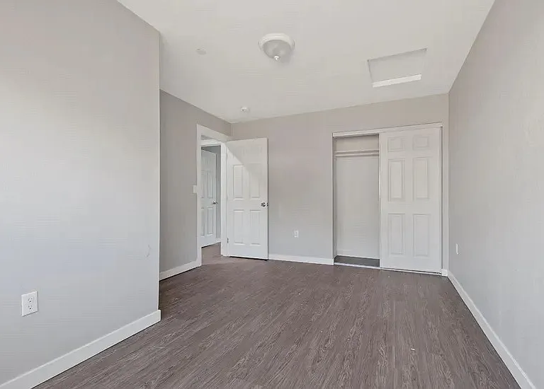 26825 Woodland Ave #1 — Photo 3
