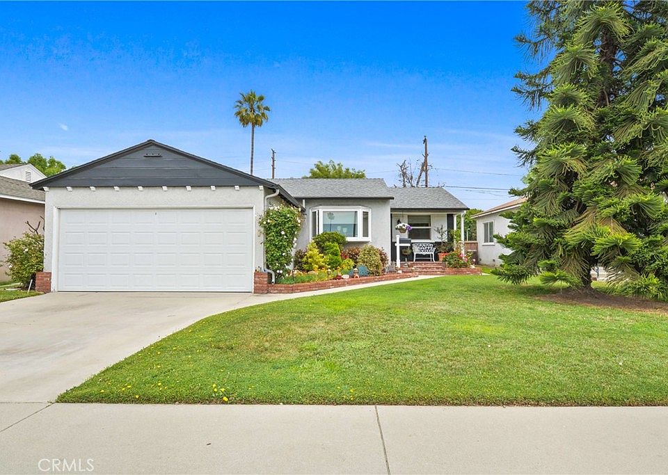 1st image of 3768 Conquista Ave