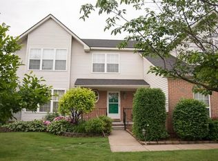 5584 Deer Run Ln, Dexter, MI 48130