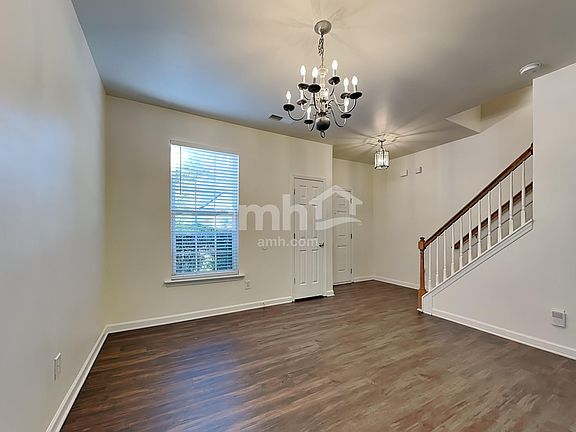 5th image of 6215 Elderbush Dr