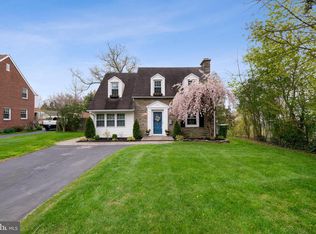 111 Orlando Ave, Oreland, PA 19075