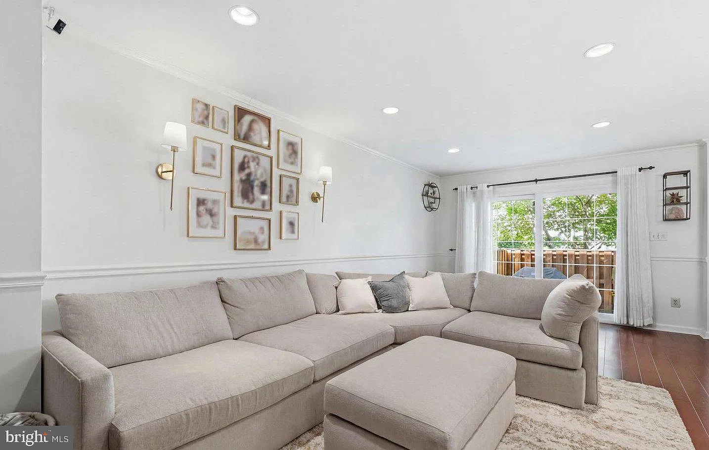 2 bed, 2.5 bath, 1436 sqft, $2,850 — Photo 3