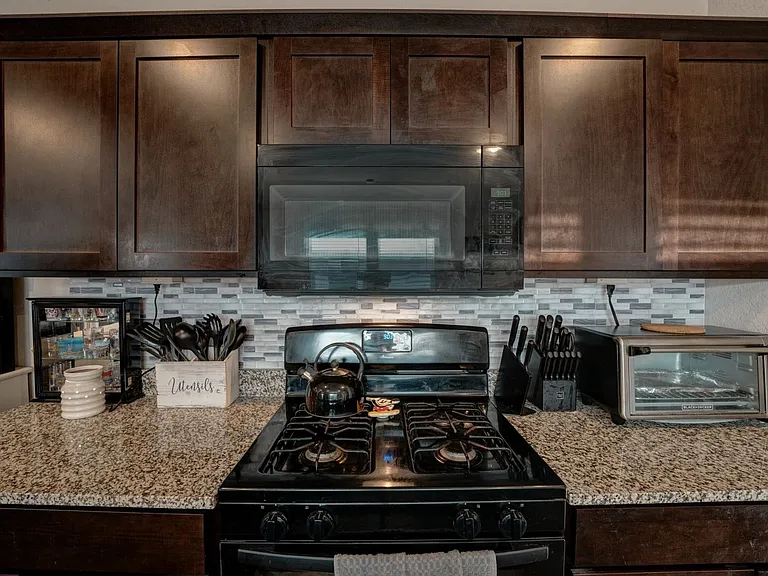 153 Roanwood Dr — Photo 8