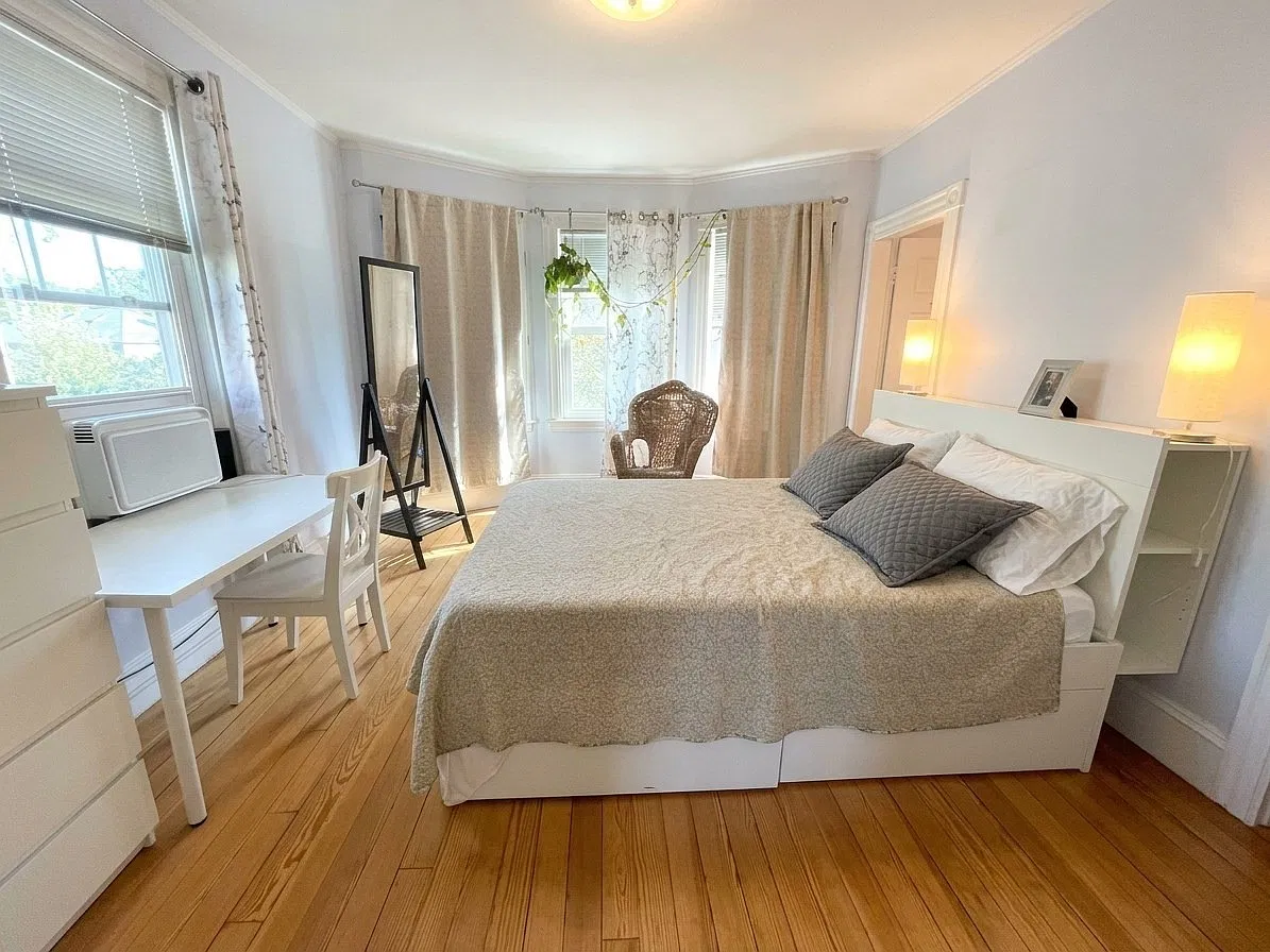 2 bed, 1.0 bath, 1120 sqft, $3,950 — Photo 4