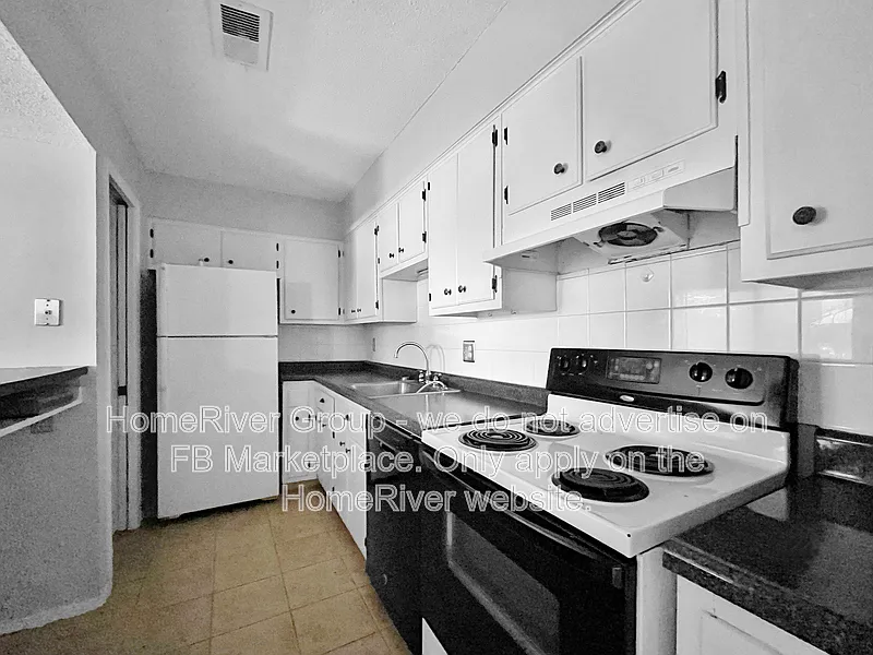 2 bed, 2.0 bath, 1189 sqft, $895 — Photo 3