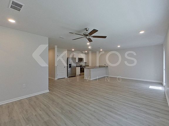 4th image of 4678 Malay Cir