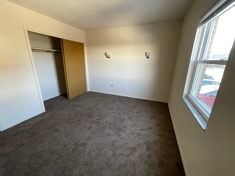 1340 King Ave — Photo 15