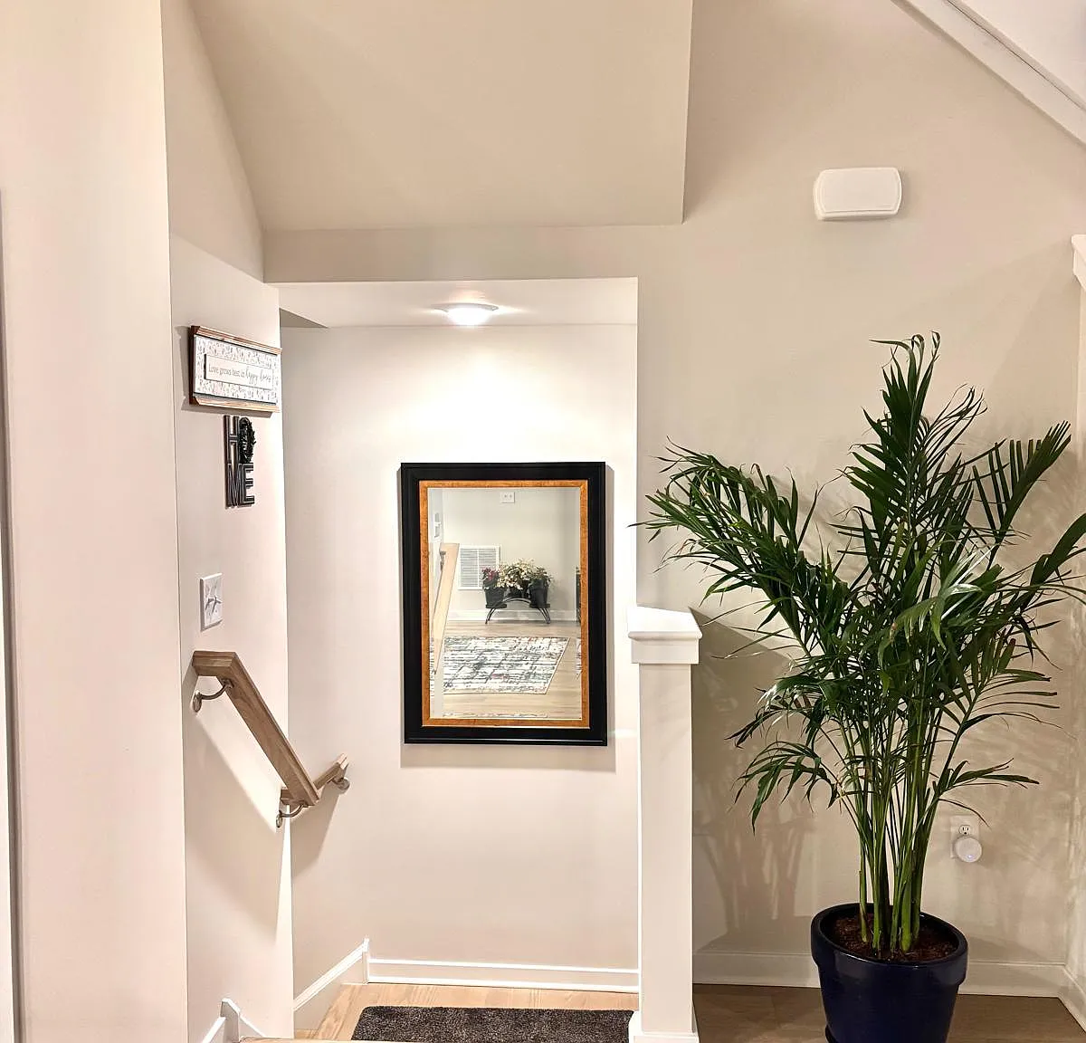 3 bed, 2109 sqft, $2,900 — Photo 1