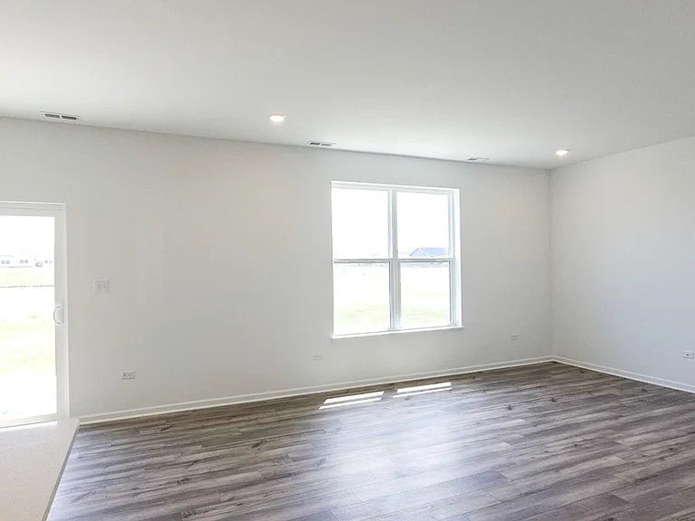 3655 Chadwick St — Photo 6