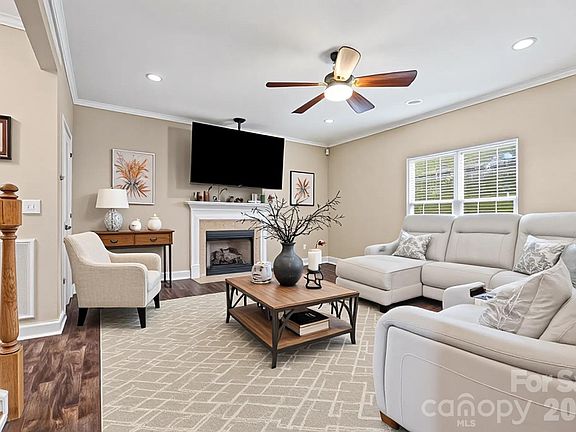 5th image of 5231 Norway Ln