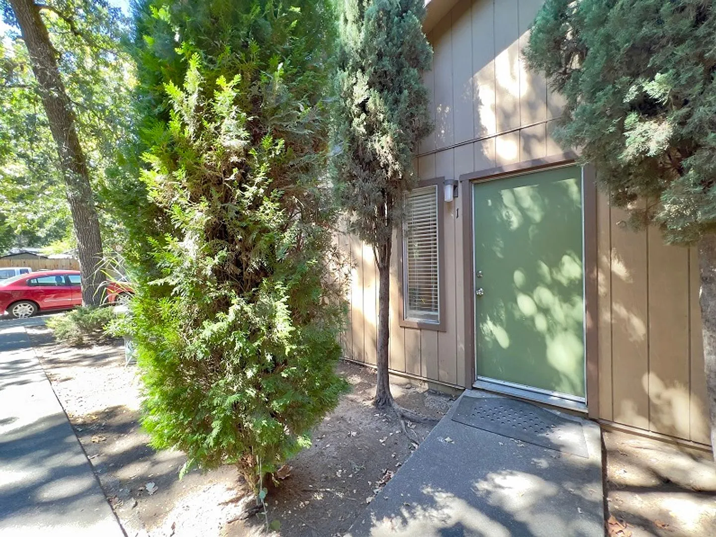 Myrtle Street, 1416 — Photo 2