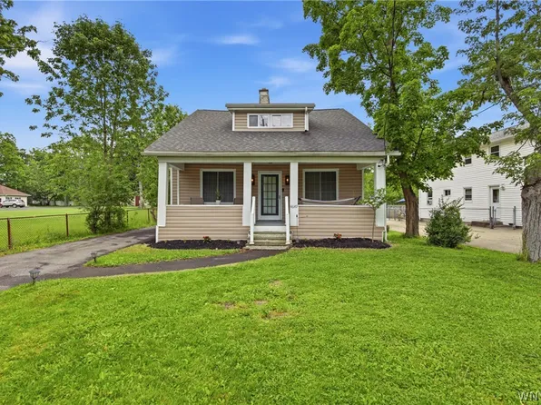 4649 Seneca St, Buffalo, NY 14224