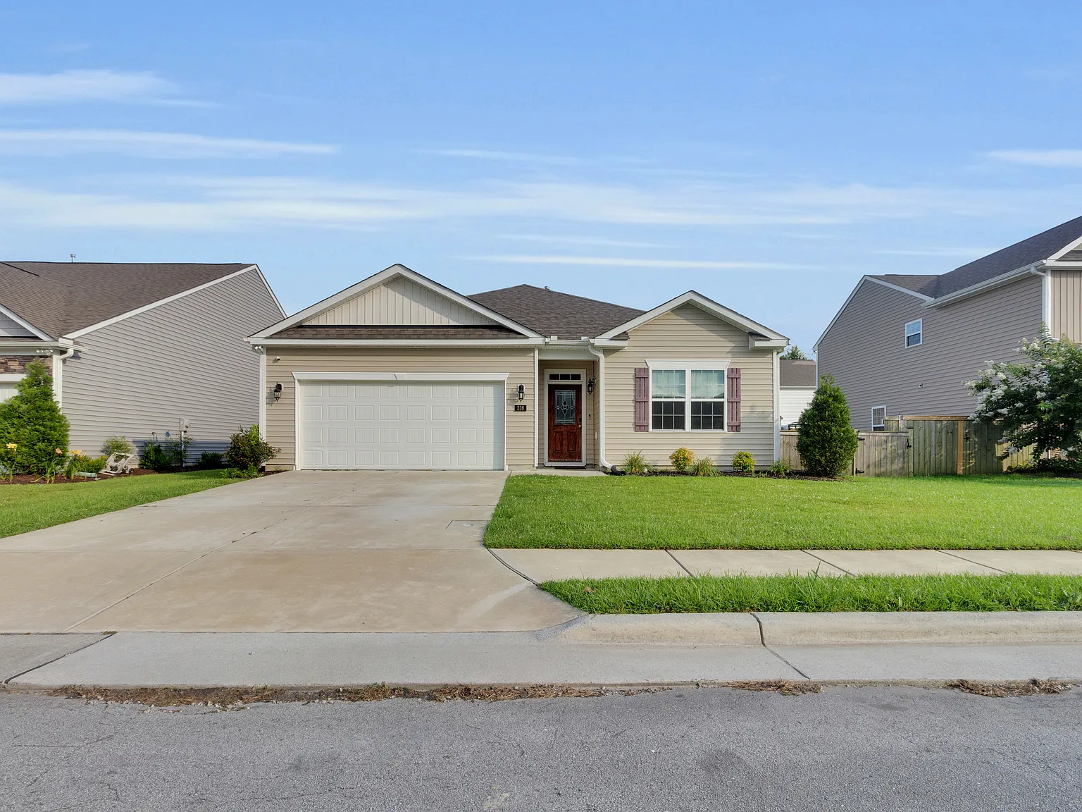 4 bed, 1764 sqft, $2,200 — Photo 2