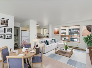 Fort Garry Place III, Winnipeg, MB R3C 4L3