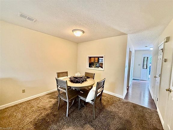 3rd image of 5900 King Charles Ct