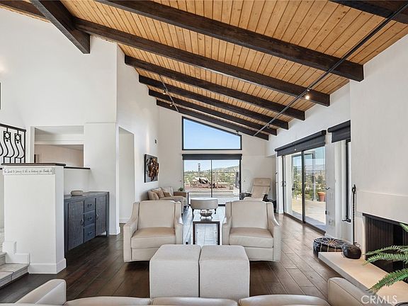 5th image of 4372 Park Vicente