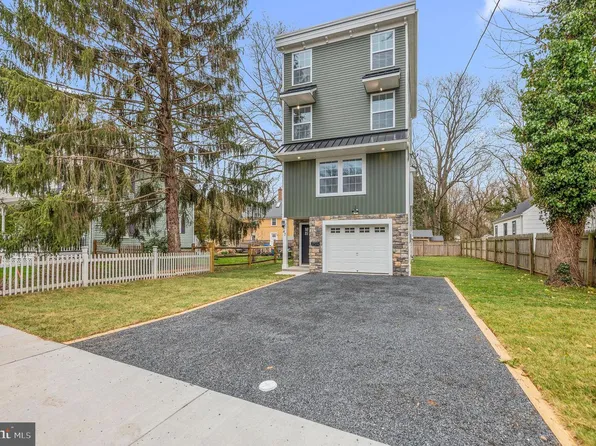 47 E College Ave, Yardley, PA 19067