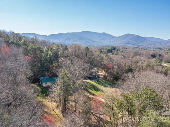 30 Guthrie Ln, Asheville, NC 28805