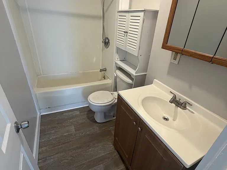 82 Ruth St #1W — Photo 6