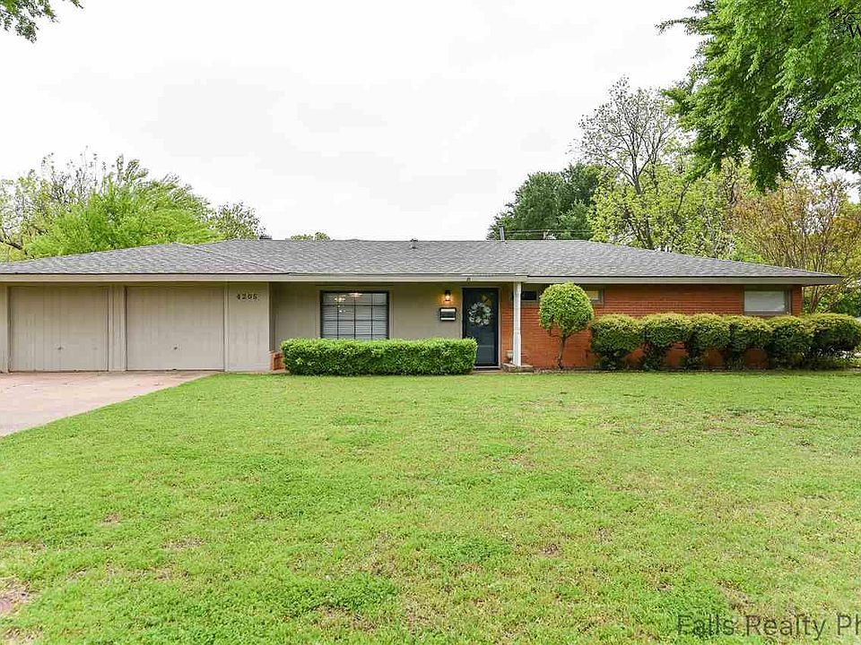 1st image of 4205 Meadowbrook Dr