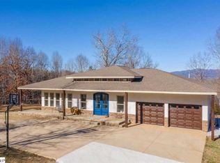 290 Rabbit Rd, Travelers Rest, SC 29690