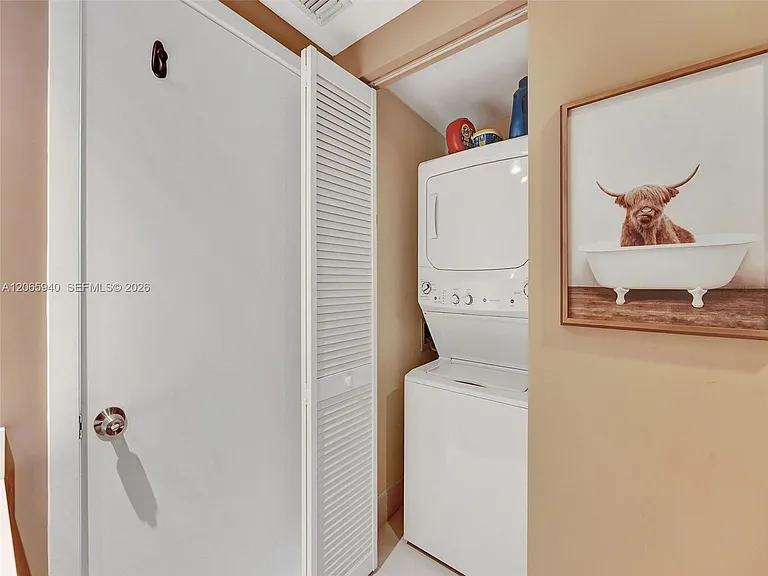 121 NE 34th St #2106A — Photo 22
