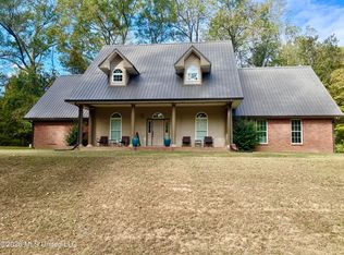 52 Ogden Rd, Natchez, MS 39120