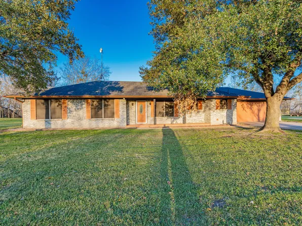 1025 Country Ln, Kaufman, TX 75142