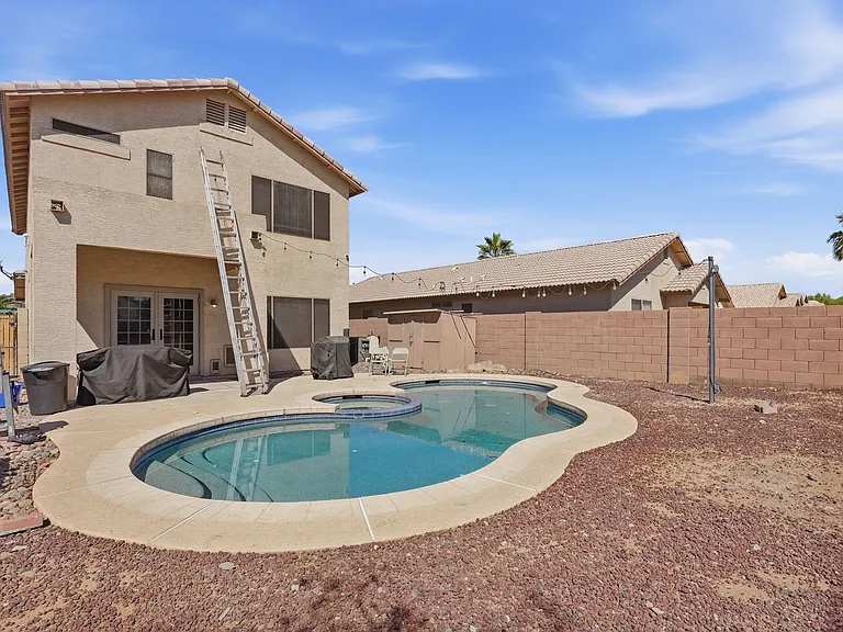 2033 N 107th Dr — Photo 33