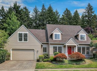15964 White Oaks Dr, Lake Oswego, OR 97035