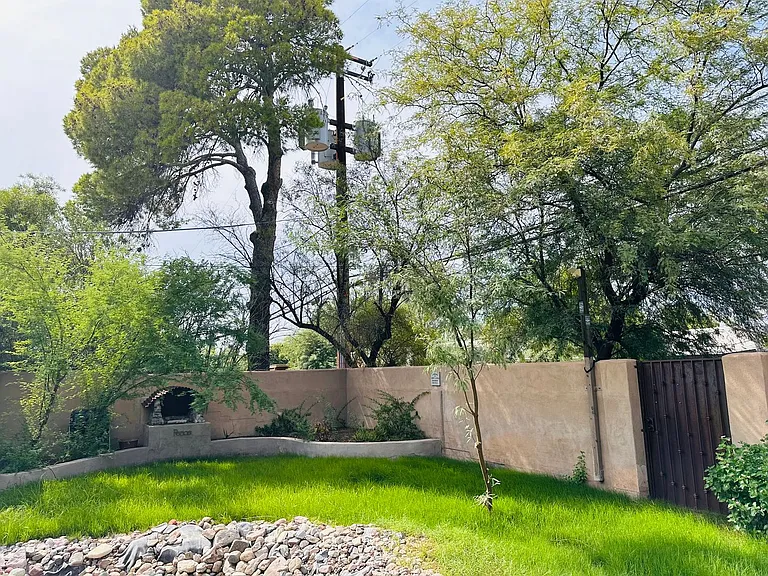 3045 E Drachman St — Photo 23