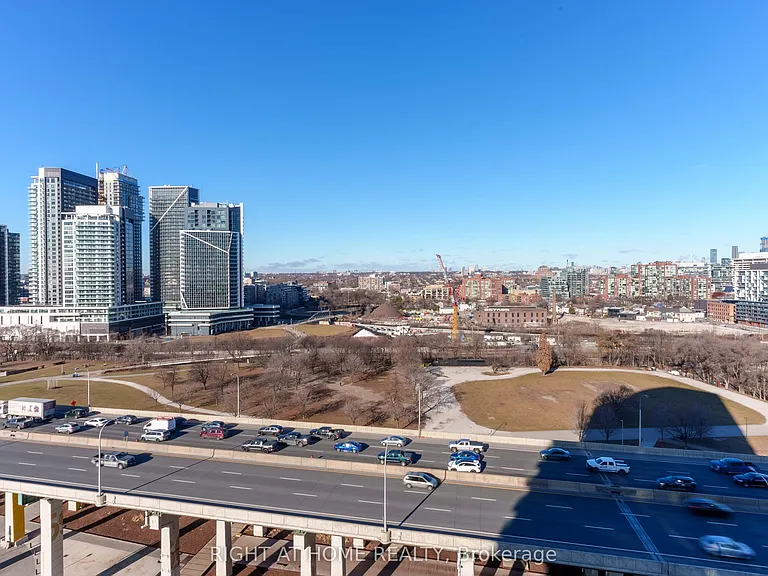 231 Fort York Blvd #1807 — Photo 26