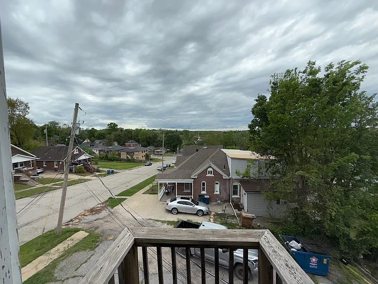 726-728 E High St #B — Photo 2