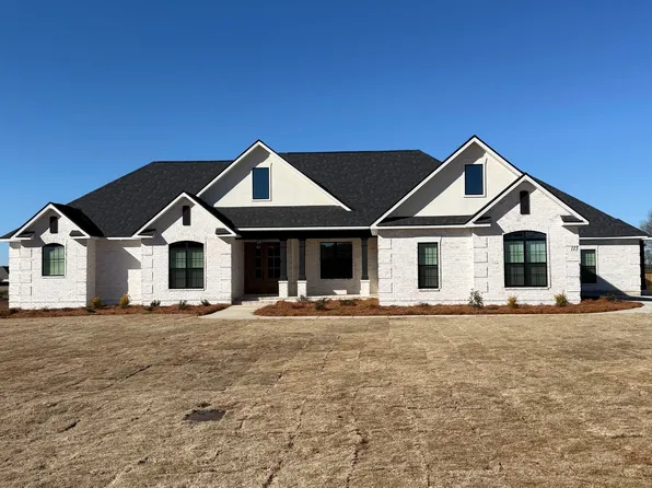 113 Pridgen Pass, Perry, GA 31069