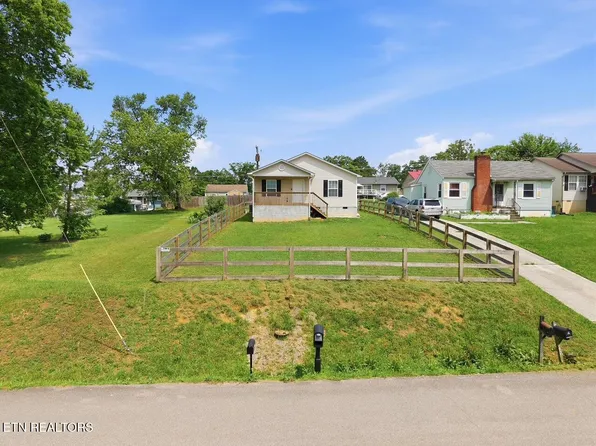 2721 Carson Ave, Knoxville, TN 37917