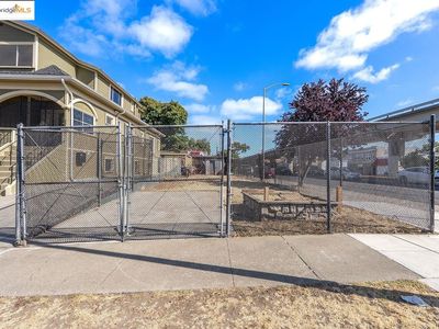 Martin Luther King, Emeryville, CA, 94608