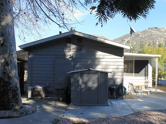 4th image of 8975 Lawrence Welk Dr Space 29