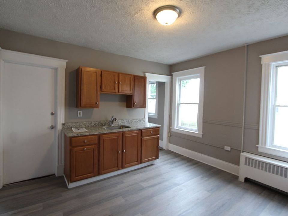 1st image of 64 James St