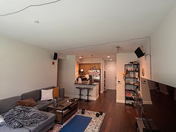 5th image of 1501 Commonwealth Ave #1501