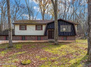 3656 Bristol Cir E, East Stroudsburg, PA