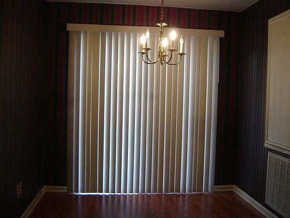 4th image of 4500 Briarwood Ln
