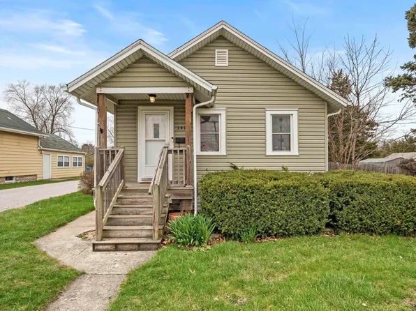 141 S Indiana Ave, Crown Point, IN 46307