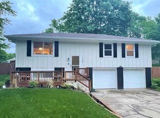 125 SE Rockwood St, Blue Springs, MO 64014