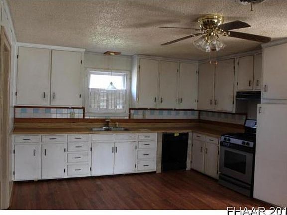 3rd image of 312 Crockett Dr