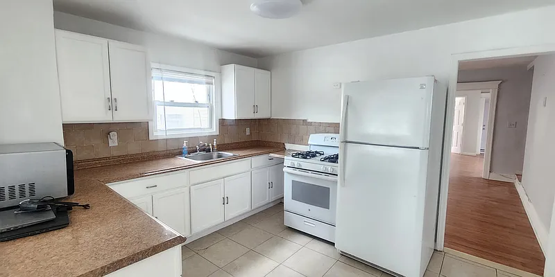 Rented by BIRKAT REALTY INC | media 9