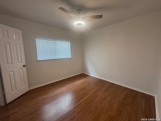 3 bed, 2.0 bath, 1535 sqft, $1,725 — Photo 3