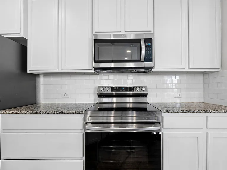 3240 E Whitestone Blvd #4 — Photo 10