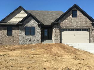 116 Saddlebrook Dr, Coxs Creek, KY 40013