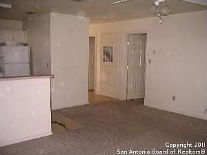5th image of 121 N Plant Ave